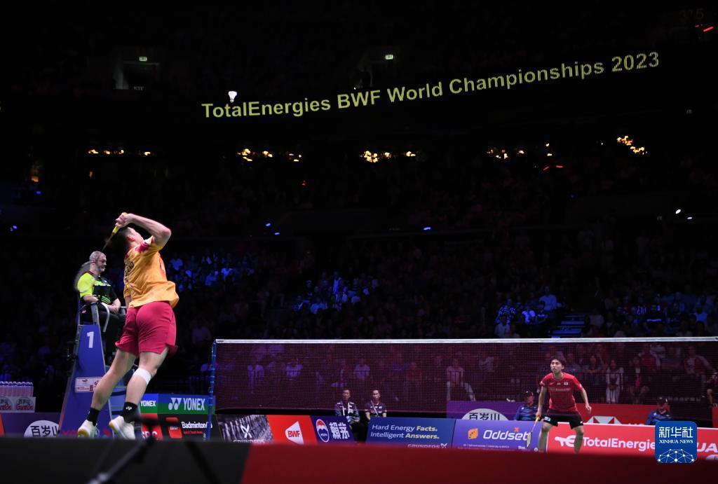 在严格市场 在严格市场